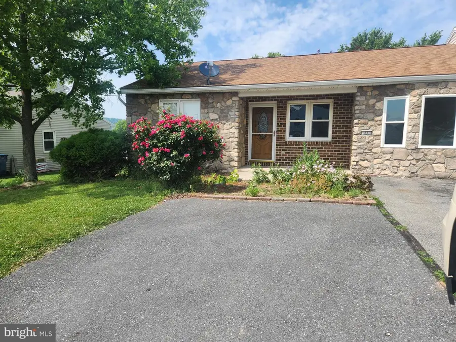 23 Furman Rd, Dillsburg, PA 17019 - #2