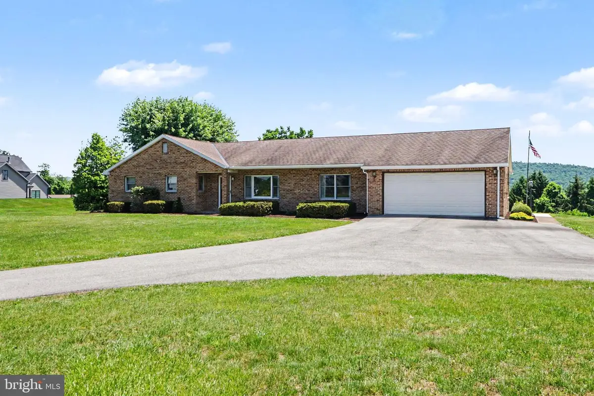285 Ore Bank Rd, Dillsburg, PA 17019 - #1