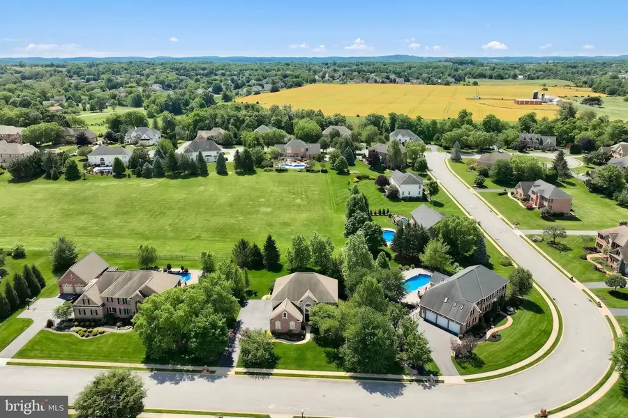 1361 Wicklow Dr, York, PA 17404 - #3
