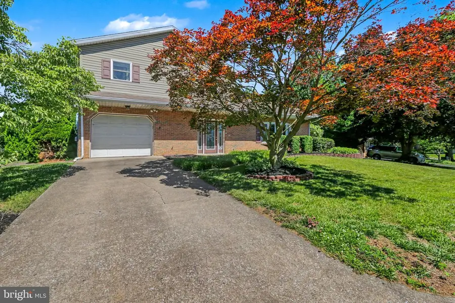 501 Benyou Ln, New Cumberland, PA 17070 - #2