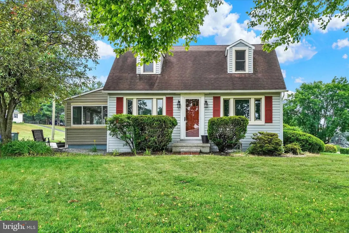 200 Evergreen Ln, York, PA 17408 - #1