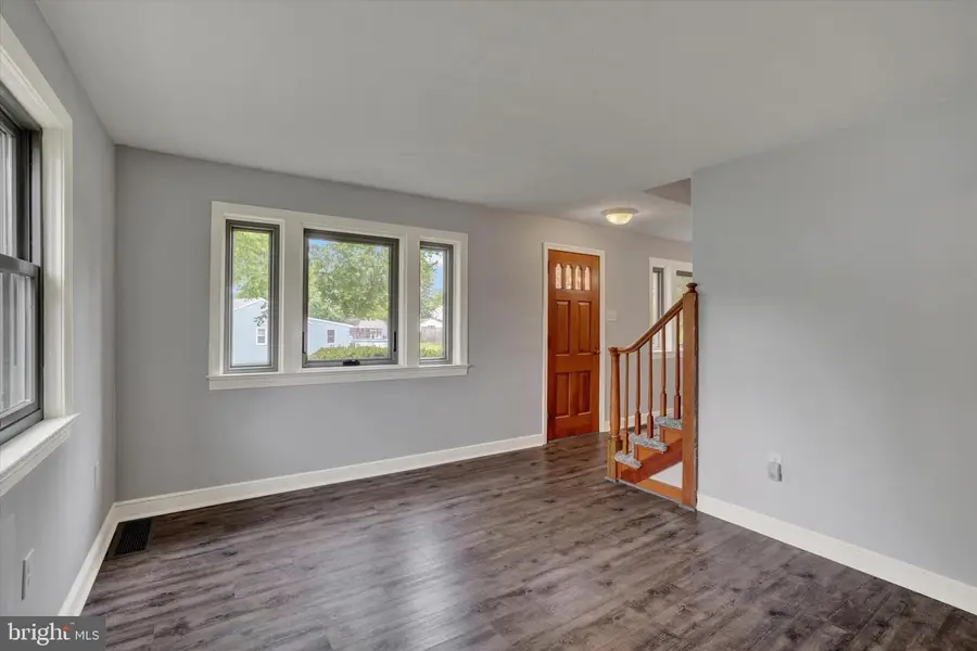 200 Evergreen Ln, York, PA 17408 - #3