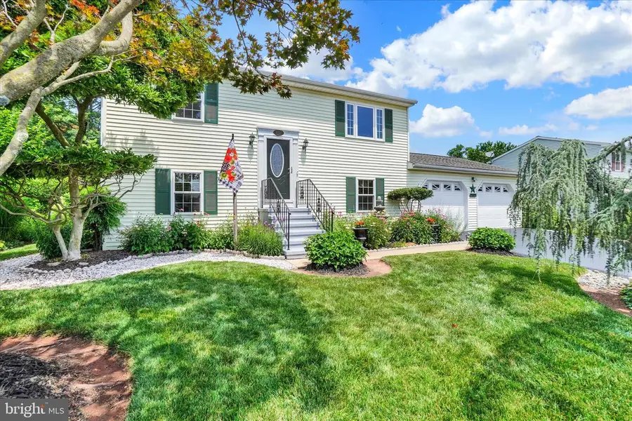 2437 Heather Rd, York, PA 17408 - #2