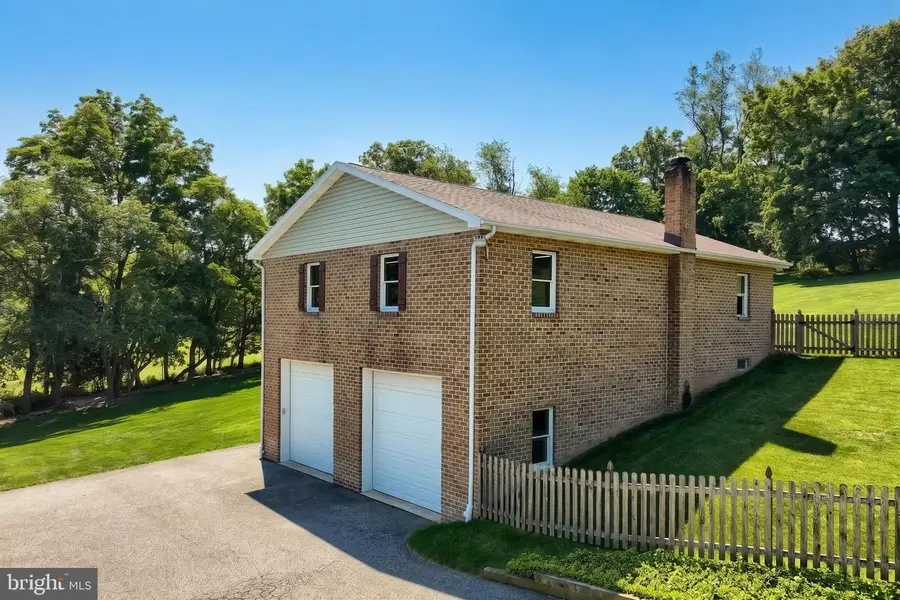 715 Meadowview Dr, Red Lion, PA 17356 - #3