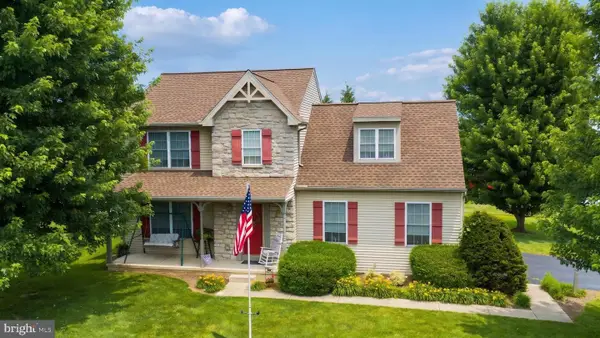165 Pebble Beach Dr, MOUNT WOLF, PA 17347