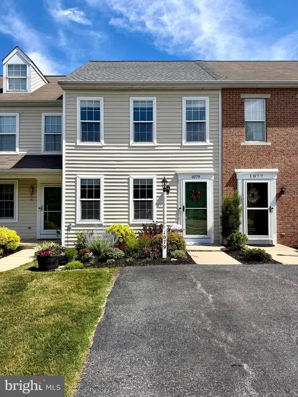 1079 Hearthridge Ln, YORK, PA 17404