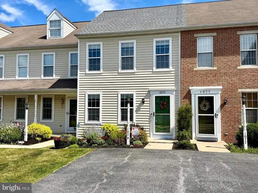 1079 Hearthridge Ln, York, PA 17404 - #2
