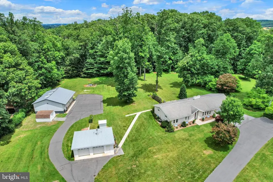 1063 Porters Rd, Spring Grove, PA 17362 - #3