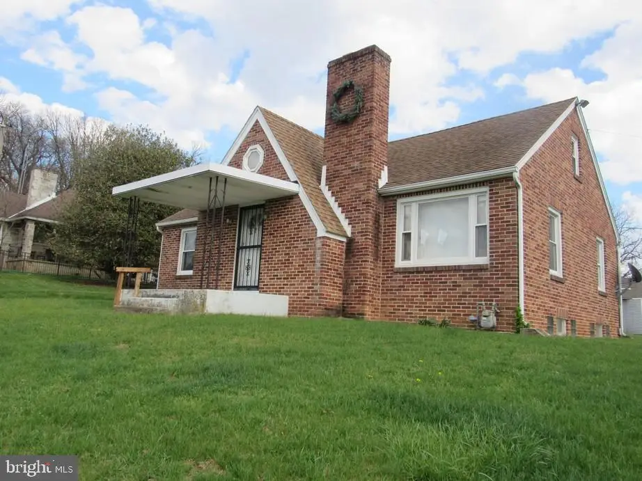 378 Woodland View Dr, York, PA 17406 - #1