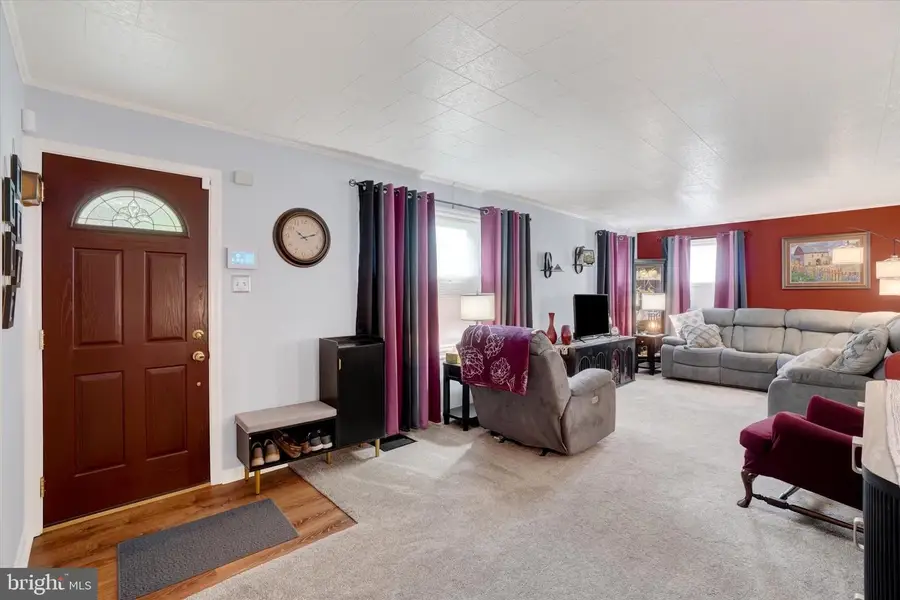 34 High St, Glen Rock, PA 17327 - #3