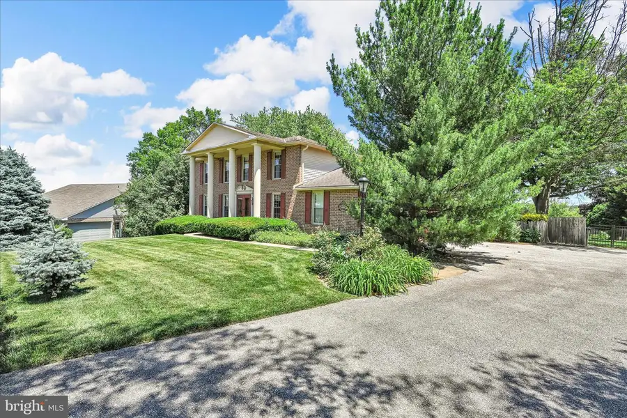 3711 Cayuga Ln, York, PA 17402 - #2