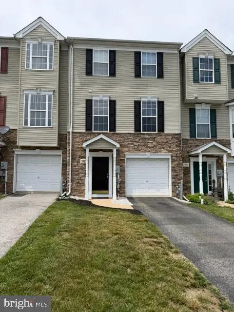 112 Bruaw Dr, York, PA 17406 - #1