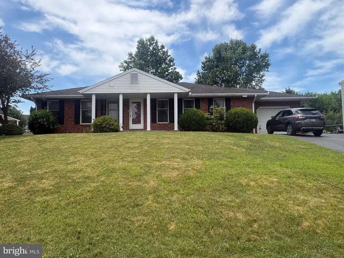 2718 Ridings Way, York, PA 17408 - #1