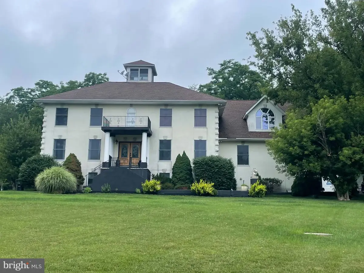 7-b Heritage Farm Dr, New Freedom, PA 17349 - #1