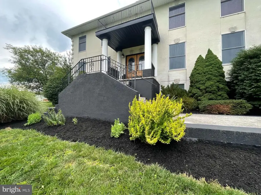7-b Heritage Farm Dr, New Freedom, PA 17349 - #2
