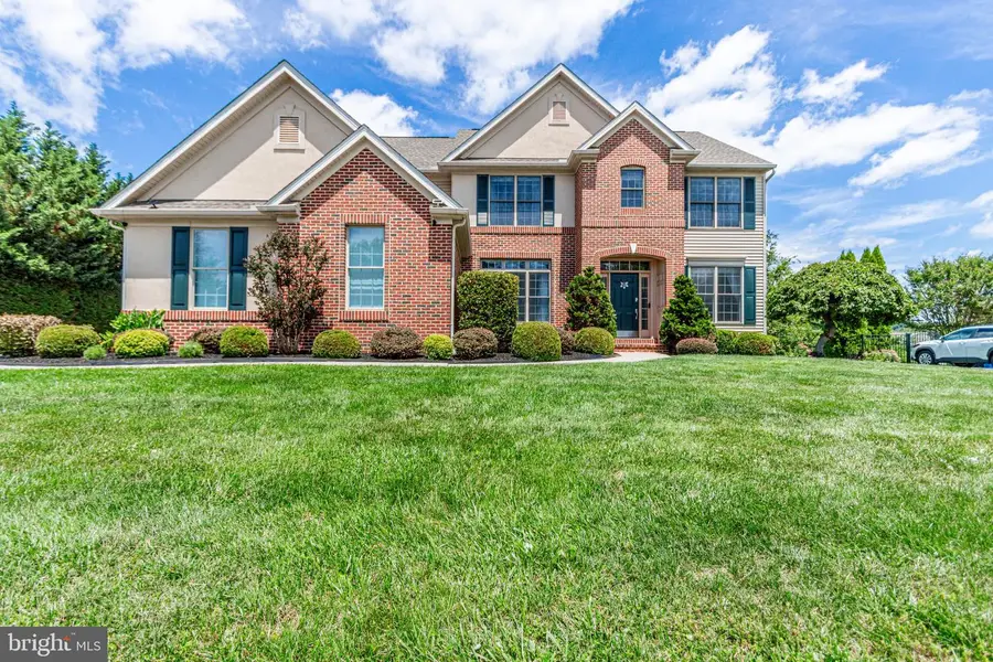 2705 Woodspring Dr, York, PA 17402 - #2