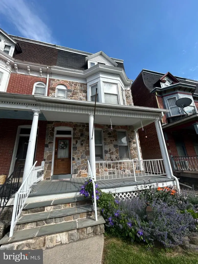 724 Pennsylvania Ave, York, PA 17404 - #1