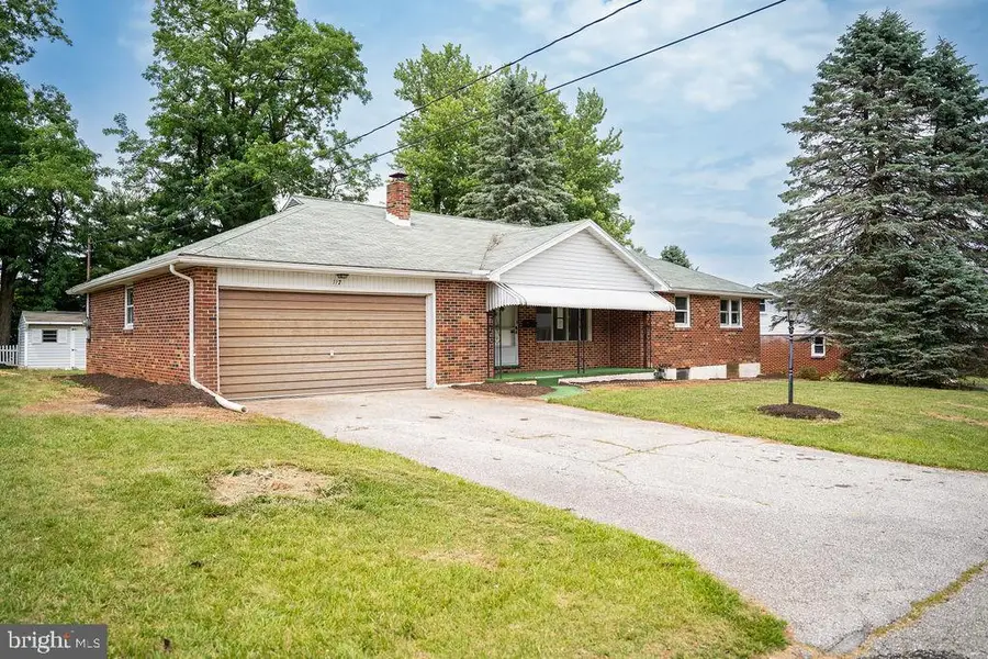 117 E Clearview Dr, Shrewsbury, PA 17361 - #2