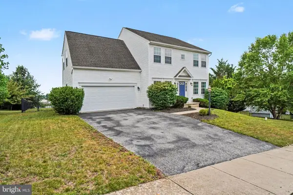332 Woodbridge Dr, ETTERS, PA 17319