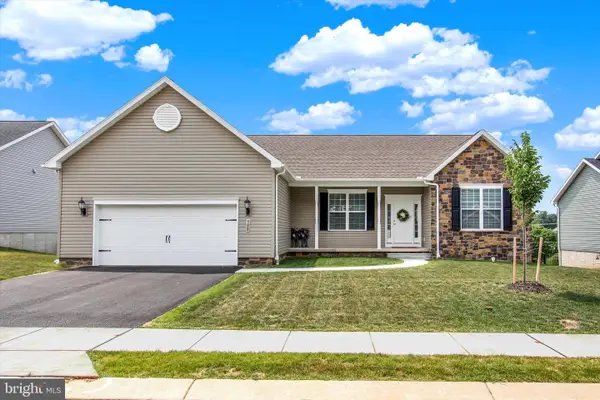 180 Patterson Dr, STEWARTSTOWN, PA 17363