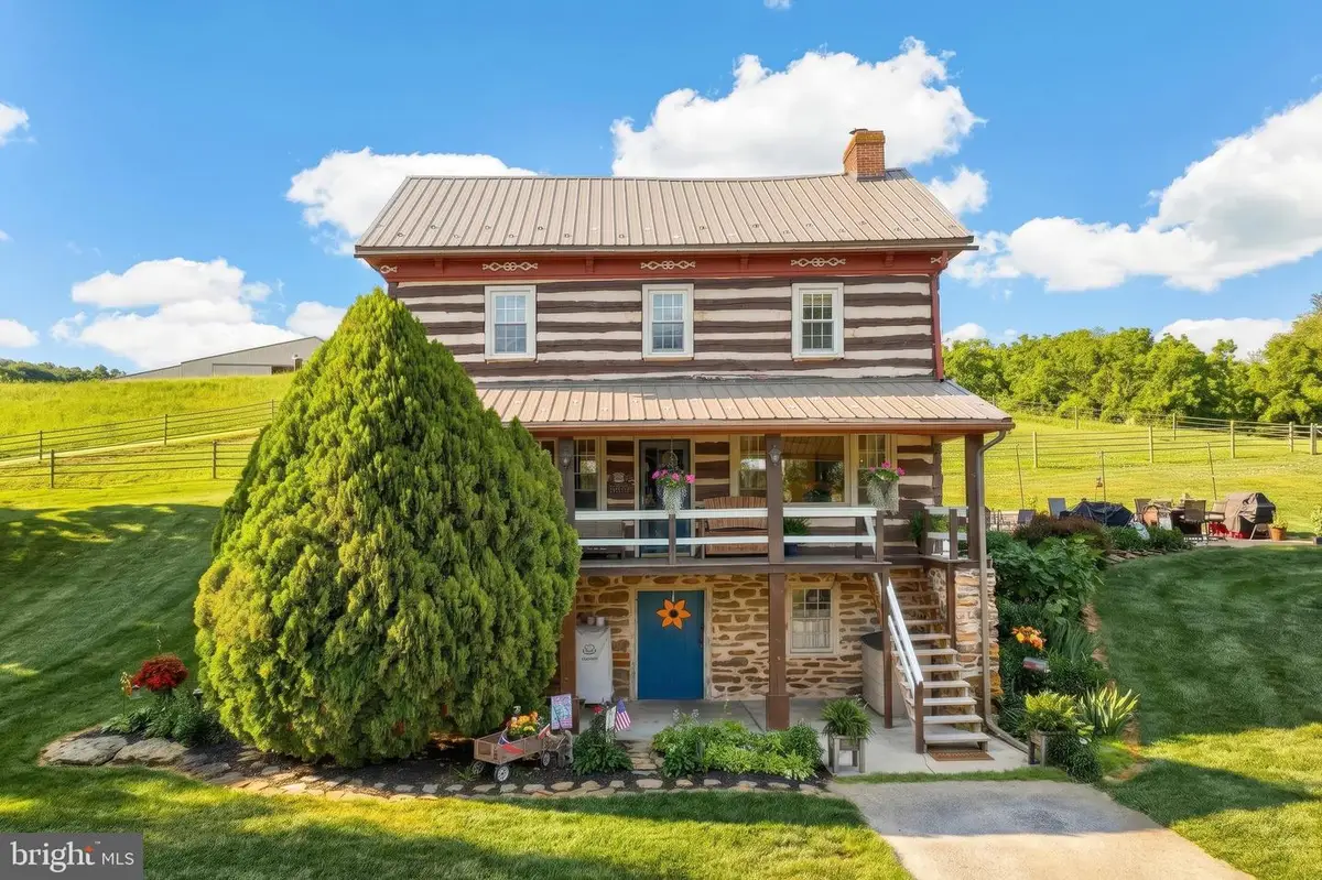 7923 Main St, Glenville, PA 17329 - #1