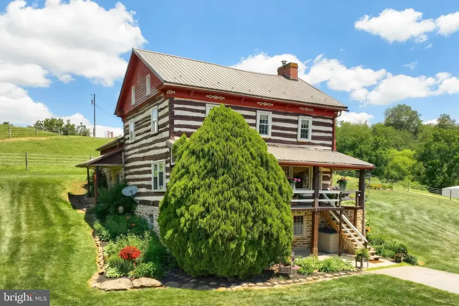 7923 Main St, Glenville, PA 17329 - #2