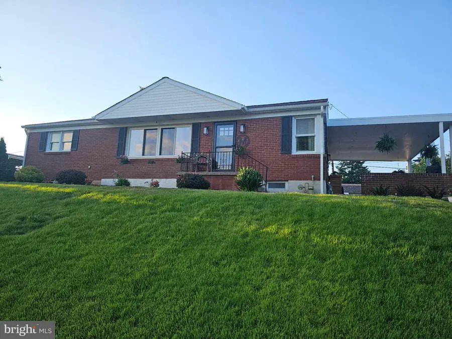 1811 Hayward Rd, York, PA 17408 - #2