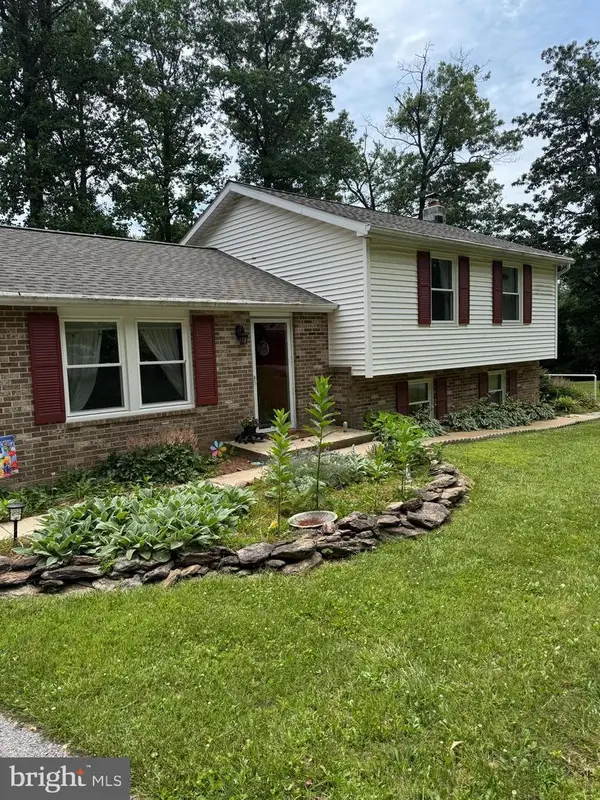 5618 Nancy Lou Ln, STEWARTSTOWN, PA 17363