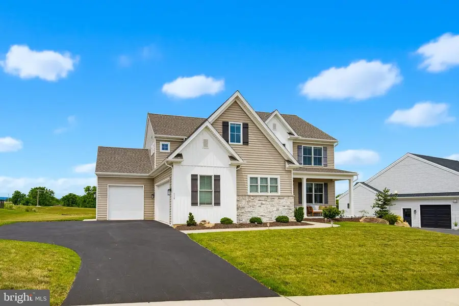 719 Oxford Dr, York, PA 17406 - #2