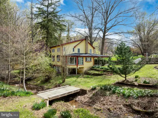 9980 Douglas Rd, RED LION, PA 17356