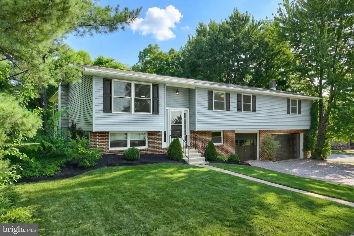 102 Dogwood Dr, Dover, PA 17315 - #1
