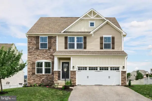 638 W Ore St, SEVEN VALLEYS, PA 17360