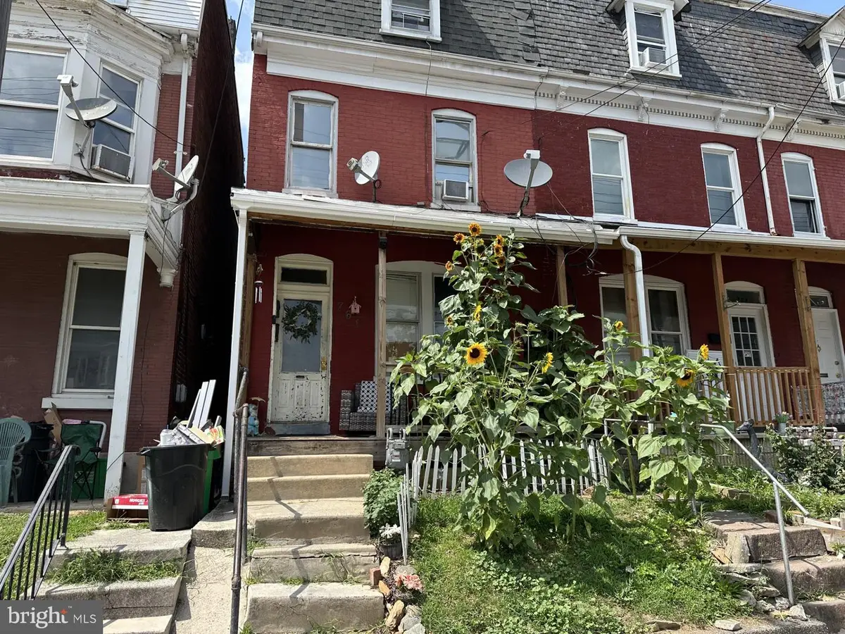 761 W King St, York, PA 17403 - #1