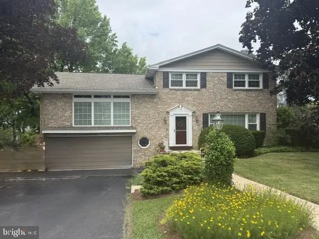 2665 Milford Ln, York, PA 17402 - #1