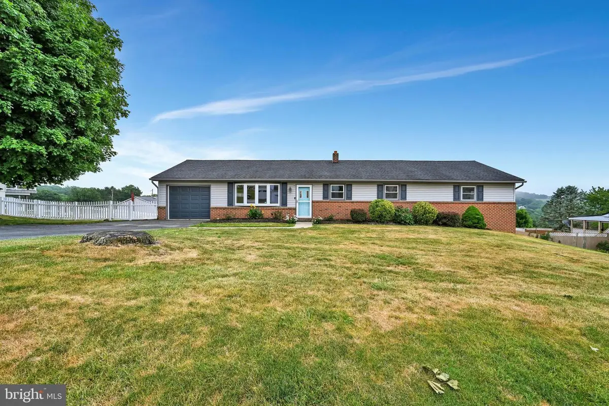 92 Kendale Rd, Red Lion, PA 17356 - #1