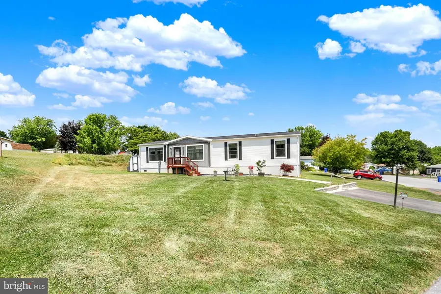 4635 Hikey St, Dover, PA 17315 - #2