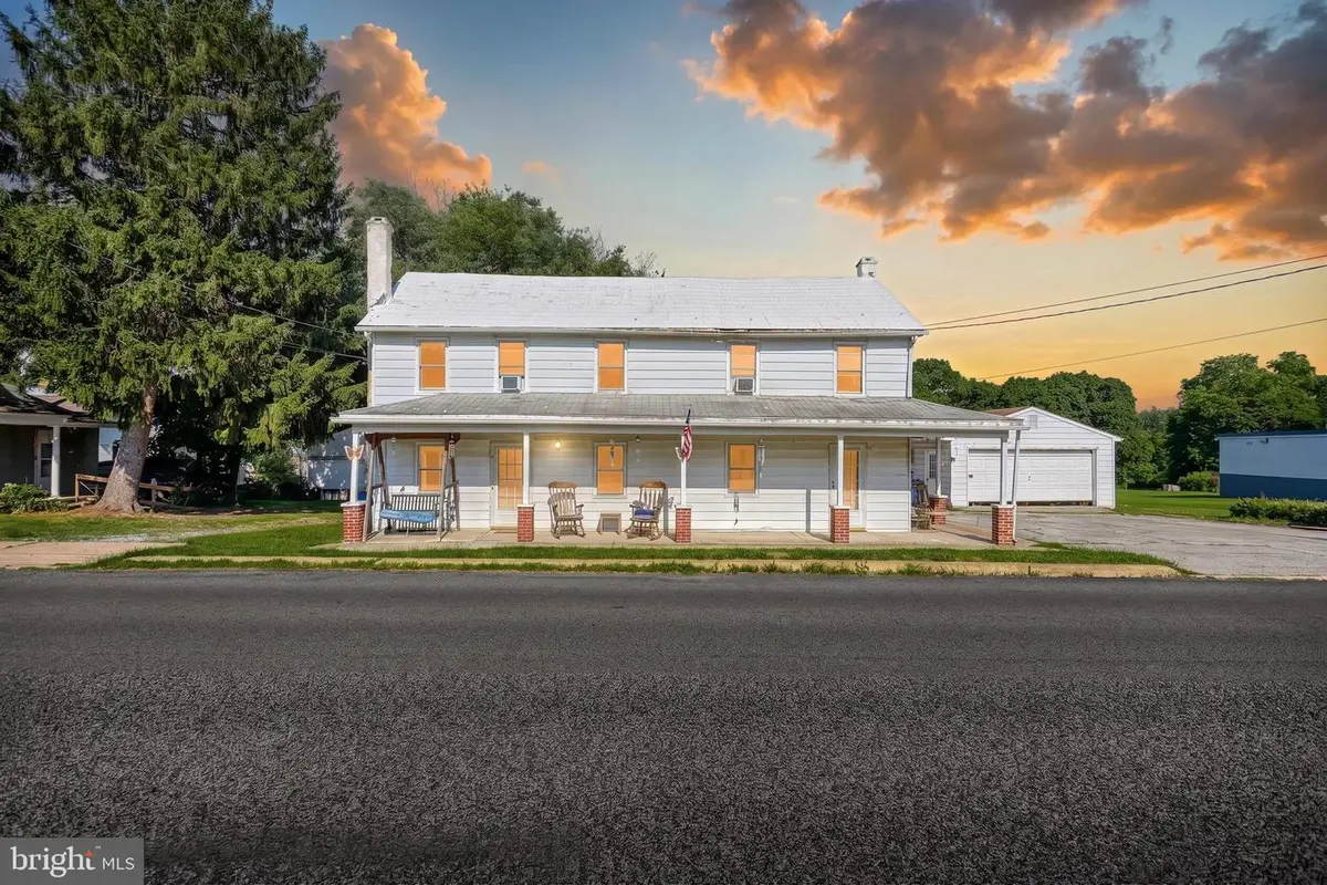5625 Susquehanna Trl, Manchester, PA 17345 - #1