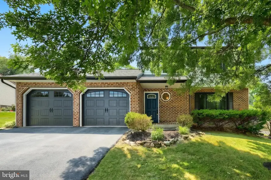2832 Glen Hollow Dr, York, PA 17406 - #3
