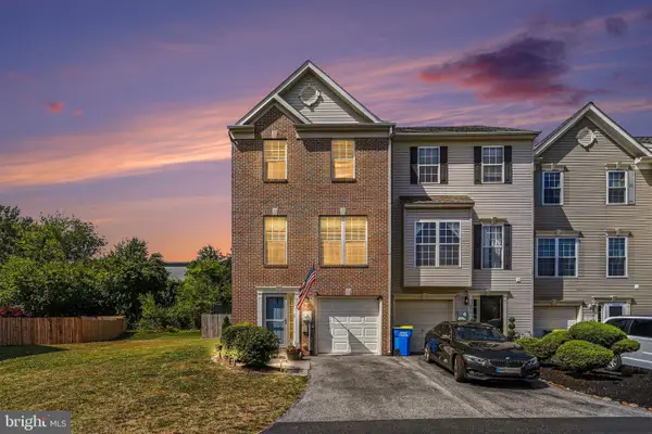270 Country Ridge Dr, RED LION, PA 17356