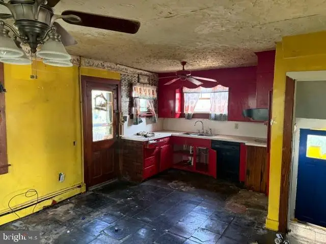 24 Moul Ave, Hanover, PA 17331 - #3