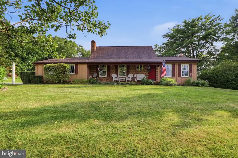 6163 Steltz Rd, Glen Rock, PA 17327 - #3