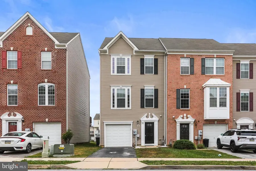 806 Blossom Dr, Hanover, PA 17331 - #2