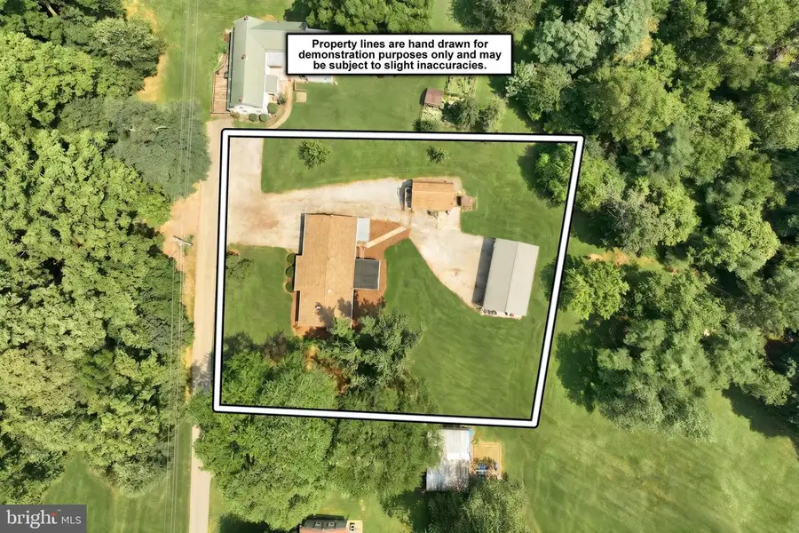 155 4th St, Mount Wolf, PA 17347 - #2