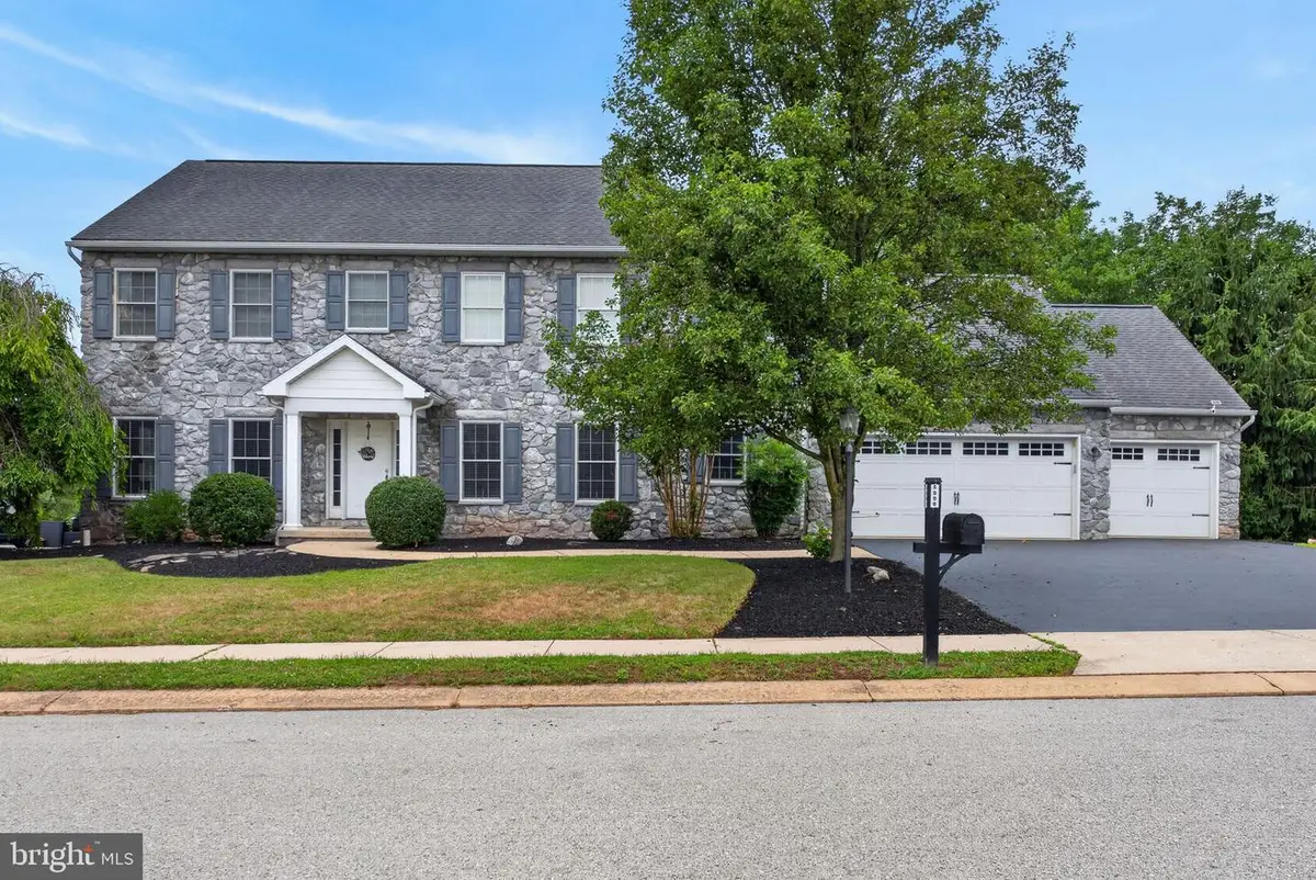 5000 Goldens Path, York, PA 17408 - #1