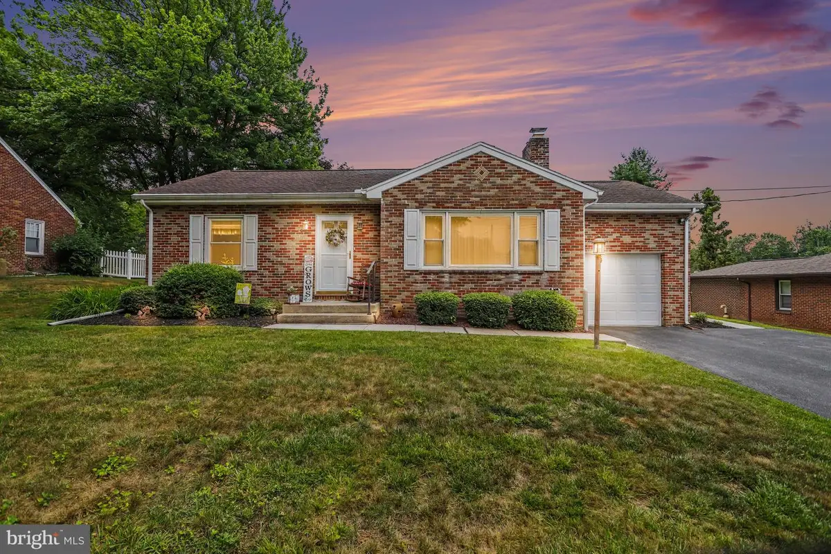 4062 Old Orchard Rd, York, PA 17402 - #1