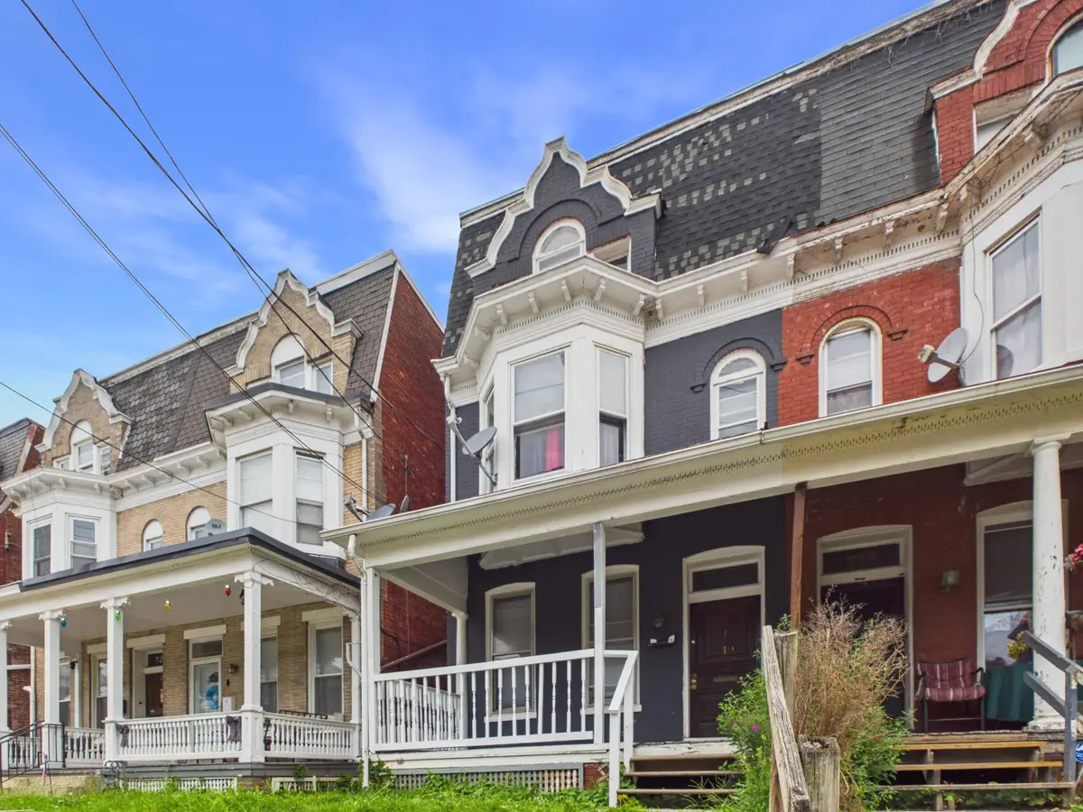 719 W King St, York, PA 17401 - #1