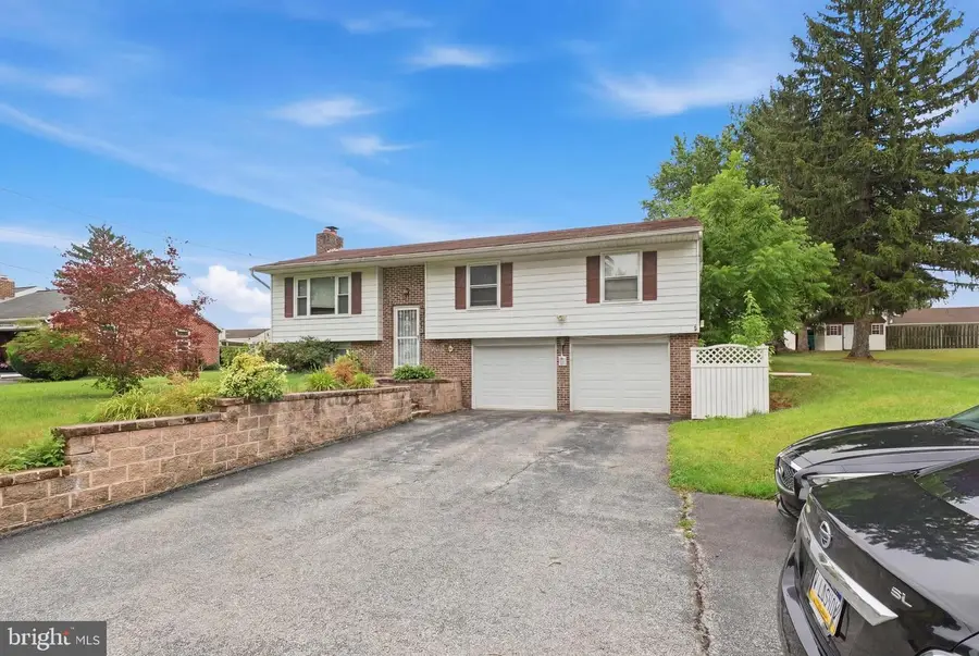 2708 Sunset Ln, York, PA 17408 - #2
