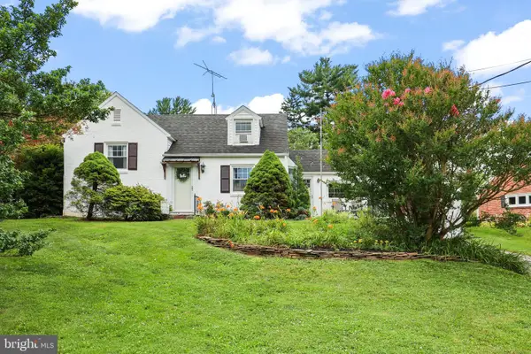 2060 Spring St, YORK, PA 17408