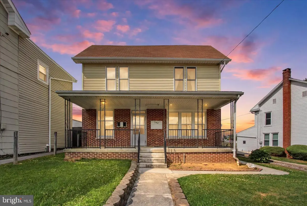 544 York St, Hanover, PA 17331 - #1