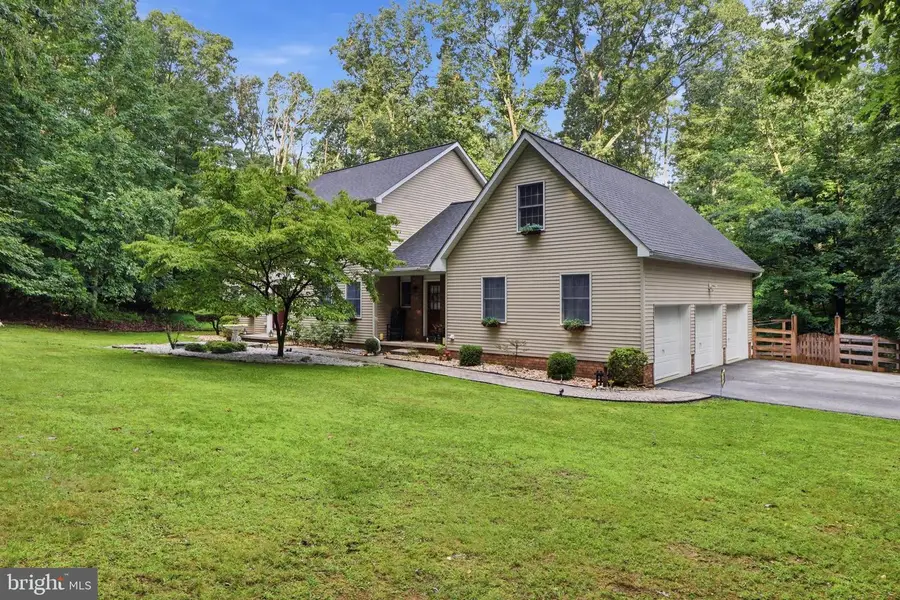 801 Mountain Ct, Hanover, PA 17331 - #3